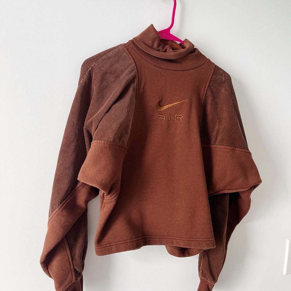 Nike Pullover 🤎 - Picture 3 of 4